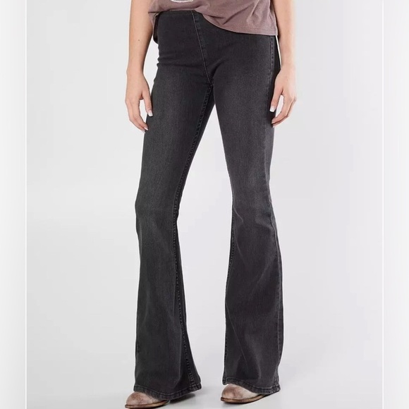 Newbury Kustom Denim - Newbury Kustom Midrise 70’s Bell Bottom Flare Stretch Pull On Jeans Size S